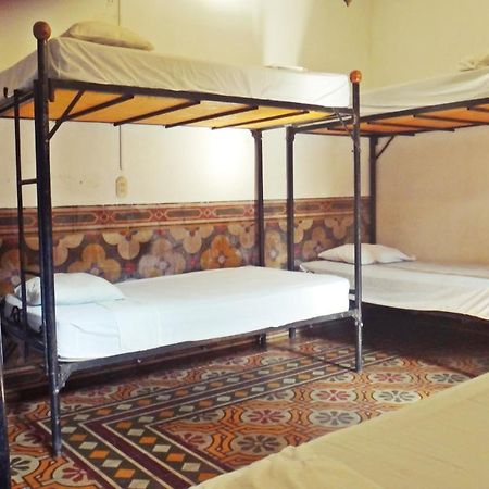 Hostal Sonati Леон Екстер'єр фото